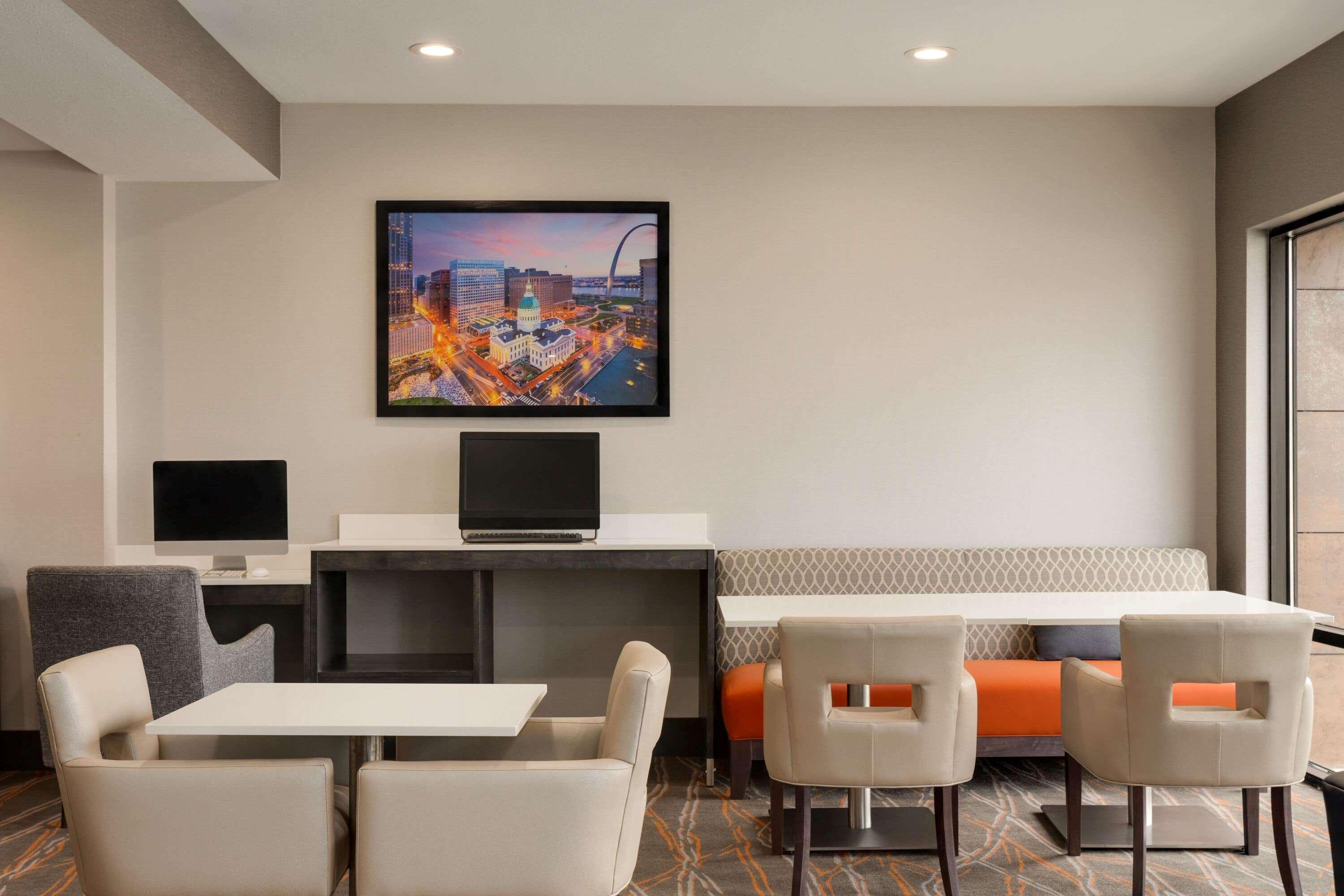 Windsor Springs La Quinta Inn & Suites By Wyndham St Louis Route 66 מראה חיצוני תמונה